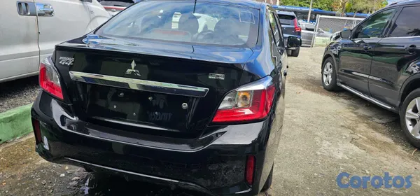 2023 Mitsubishi Mirage — foto 6 / 7