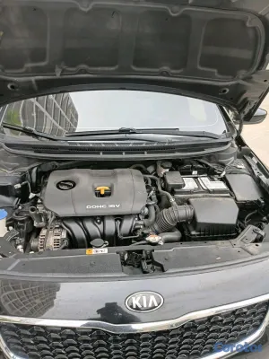 2018 Kia Forte — foto 2 / 8