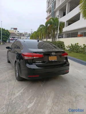 2018 Kia Forte — foto 8 / 8
