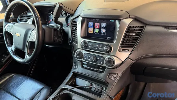 2016 Chevrolet Suburban — foto 6 / 9