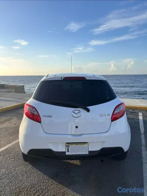 2013 Mazda Demio — foto 6 / 9