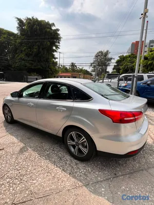 2017 Ford Focus — foto 3 / 11