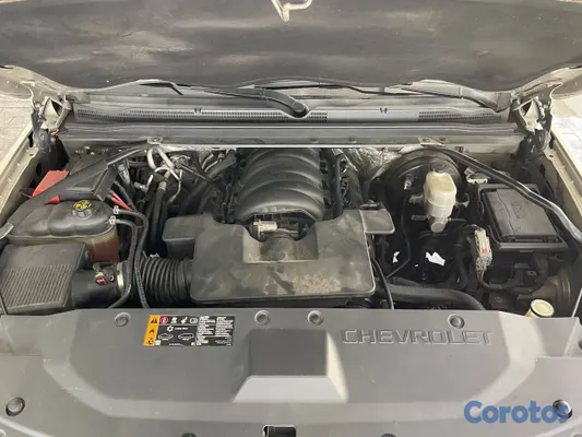 2017 Chevrolet Suburban — foto 5 / 13