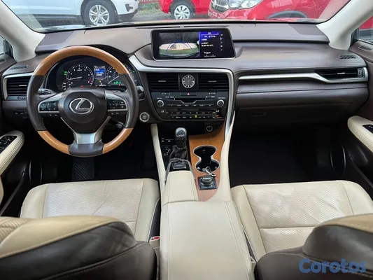 2016 Lexus Rx — foto 7 / 13