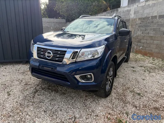2017 Nissan Frontier — foto 2 / 10