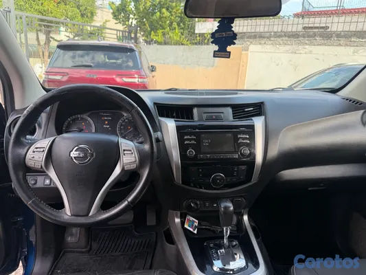 2017 Nissan Frontier — foto 7 / 10