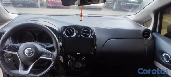 2018 Nissan Note — foto 11 / 12