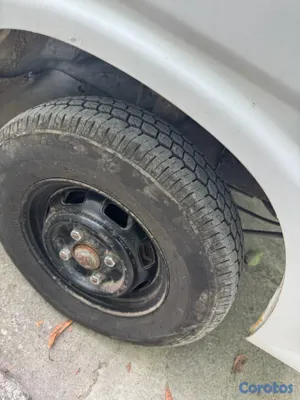 1998 Daihatsu Hijet — foto 5 / 10
