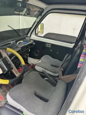 1998 Daihatsu Hijet — foto 8 / 10