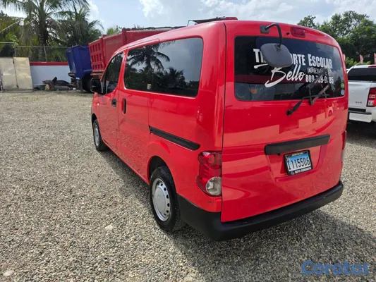 2017 Nissan NV — foto 5 / 9