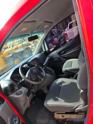 2017 Nissan NV — foto 8 / 9