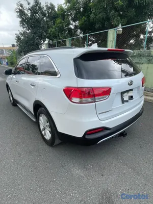 2016 Kia Sorento — foto 3 / 10