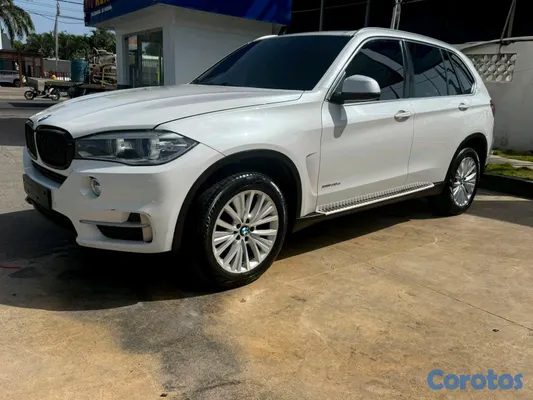 2015 BMW Serie X — foto 2 / 5