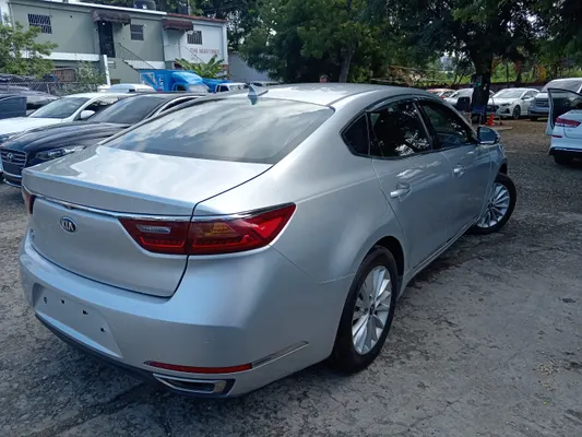 2017 Kia K-7 — foto 2 / 10