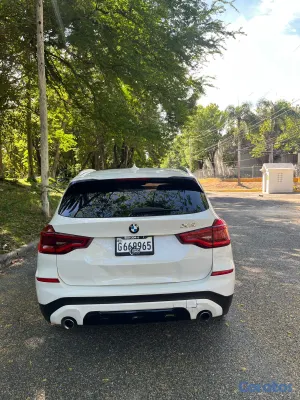 2018 BMW Serie X — foto 2 / 9