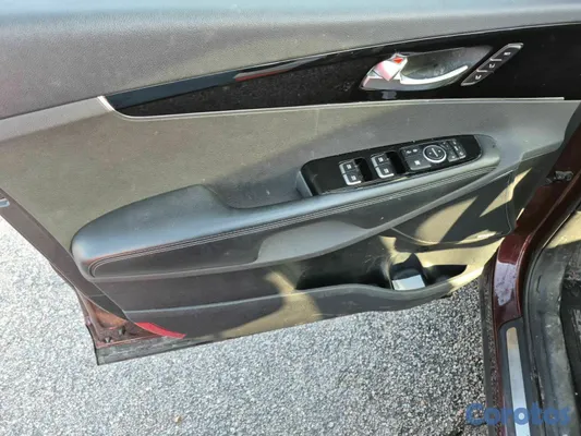 2020 Kia Sorento — foto 13 / 14