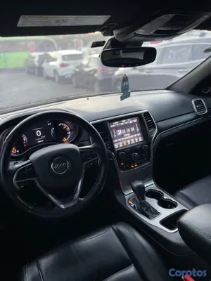 2018 Jeep Grand Cherokee — foto 2 / 5