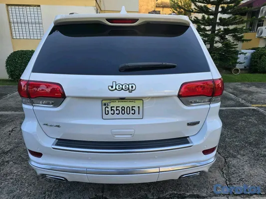 2017 Jeep Grand Cherokee — foto 2 / 8
