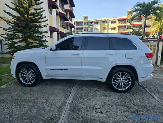 2017 Jeep Grand Cherokee — foto 3 / 8