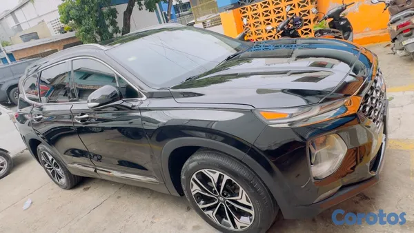 2019 Hyundai Santa Fe — foto 4 / 10