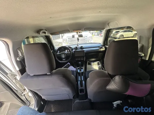 2017 Suzuki Swift — foto 4 / 8