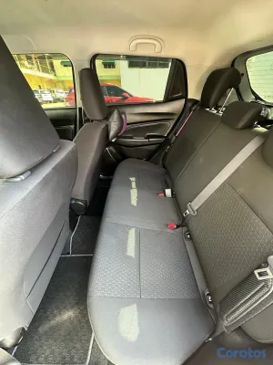 2017 Suzuki Swift — foto 5 / 8
