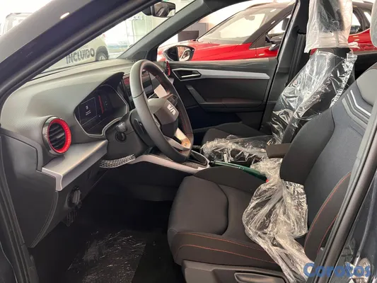 2025 Seat Arona FR — foto 7 / 11