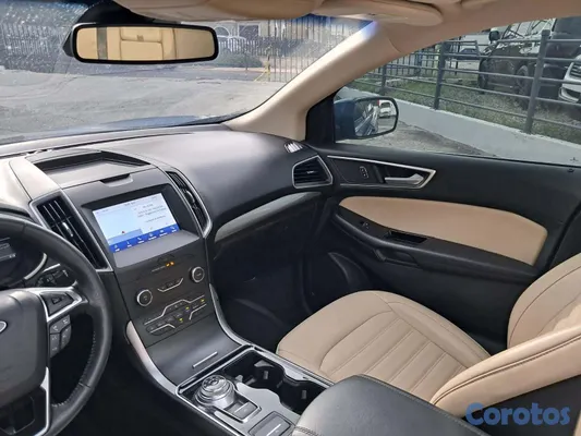 2020 Ford Edge