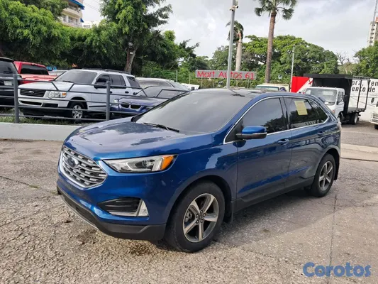 2020 Ford Edge — foto 3 / 8