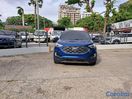 2020 Ford Edge — foto 6 / 8