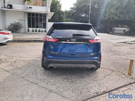 2020 Ford Edge — foto 8 / 8