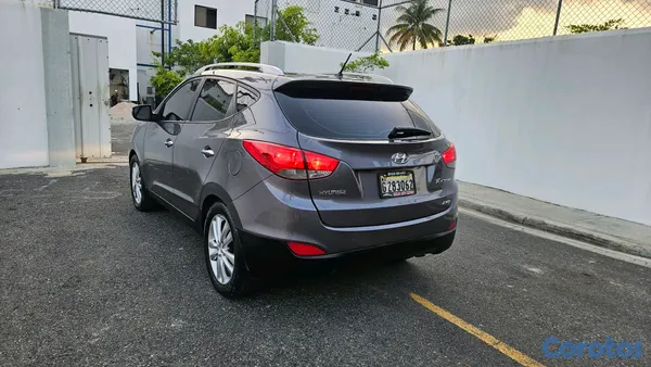 2012 Hyundai Tucson — foto 5 / 8