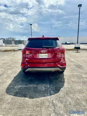 2017 Hyundai Santa Fe — foto 2 / 9