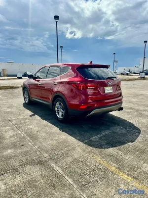 2017 Hyundai Santa Fe — foto 4 / 9
