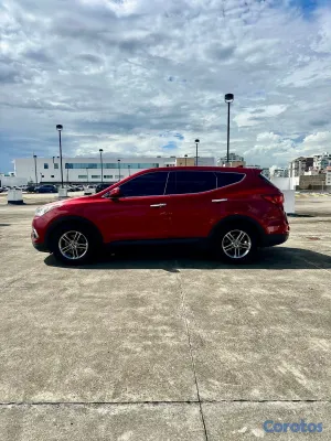 2017 Hyundai Santa Fe — foto 6 / 9