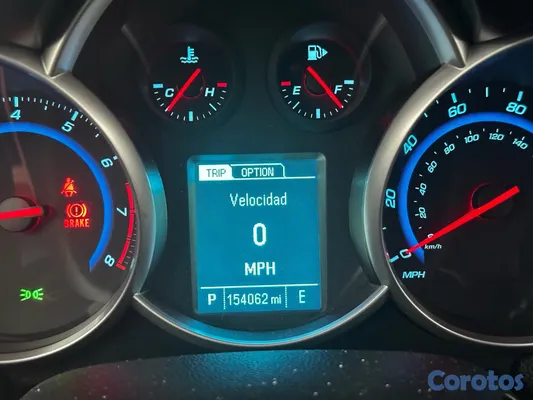 2016 Chevrolet Cruze — foto 8 / 11