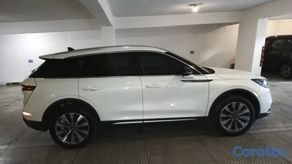 2023 Lincoln Vendo Lincoln Corsair
