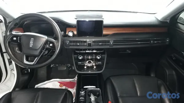 2023 Lincoln Vendo Lincoln Corsair — foto 2 / 10