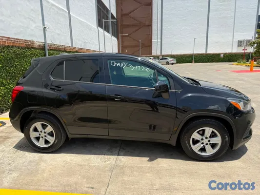 2020 Chevrolet Trax — foto 3 / 8
