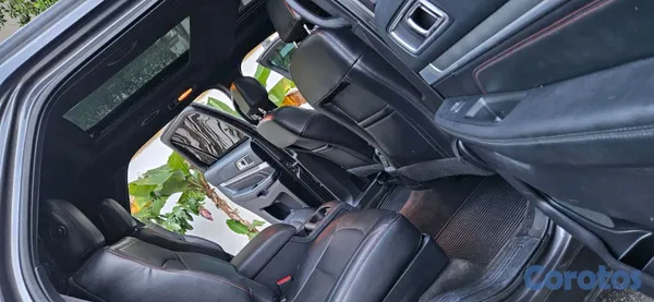 2016 Ford Explorer — foto 7 / 10