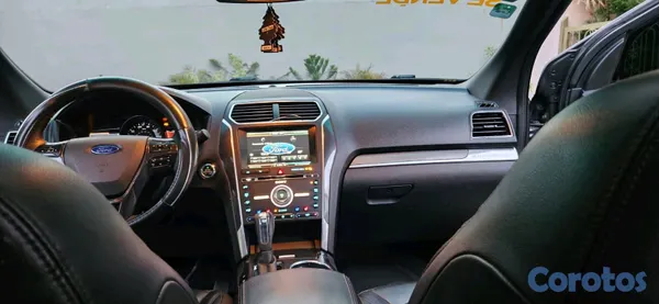 2016 Ford Explorer — foto 9 / 10