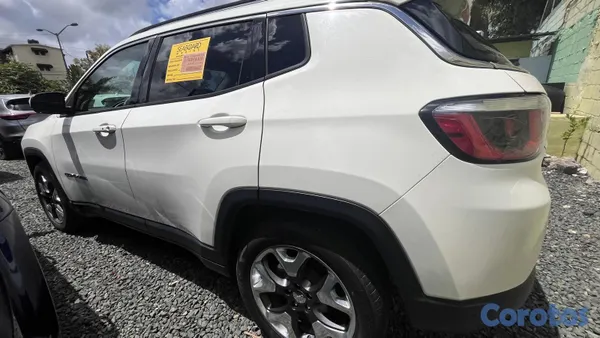 2020 Jeep Compass — foto 4 / 7