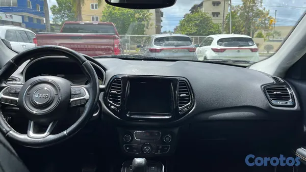 2020 Jeep Compass — foto 5 / 7