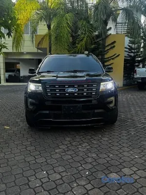 2017 Ford Explorer — foto 2 / 10