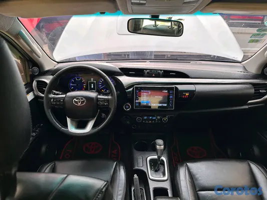 2018 Toyota Hilux — foto 5 / 9