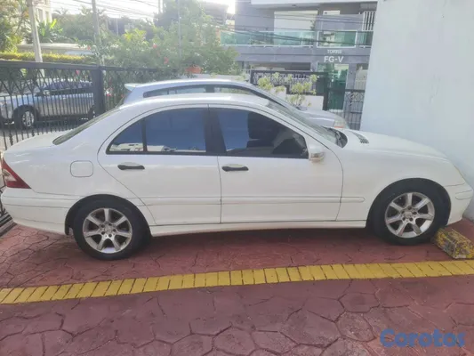 2006 Mercedes-Benz Clase C — foto 3 / 7
