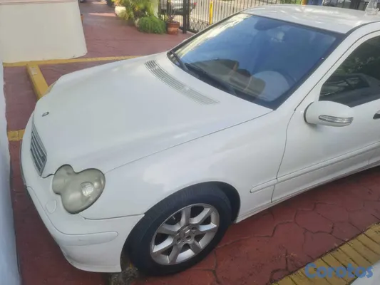 2006 Mercedes-Benz Clase C — foto 4 / 7