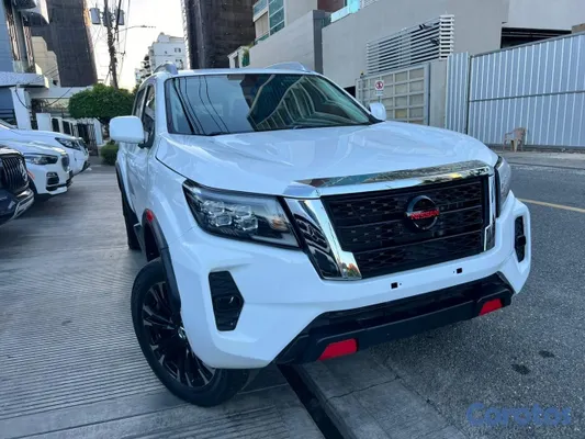 2021 Nissan Frontier — foto 2 / 10