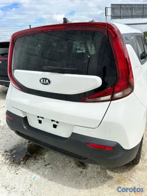 2020 Kia Soul — foto 2 / 13