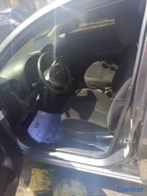 2018 Nissan Versa — foto 3 / 14